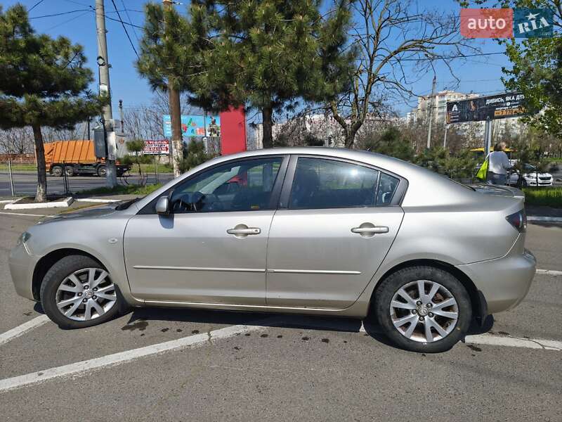 Седан Mazda 3 2006 в Одессе