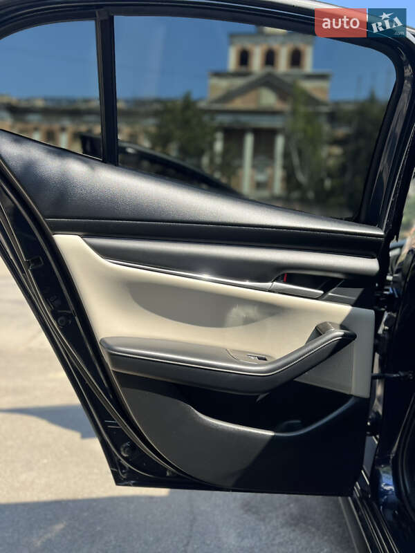 Седан Mazda 3 2020 в Миколаєві