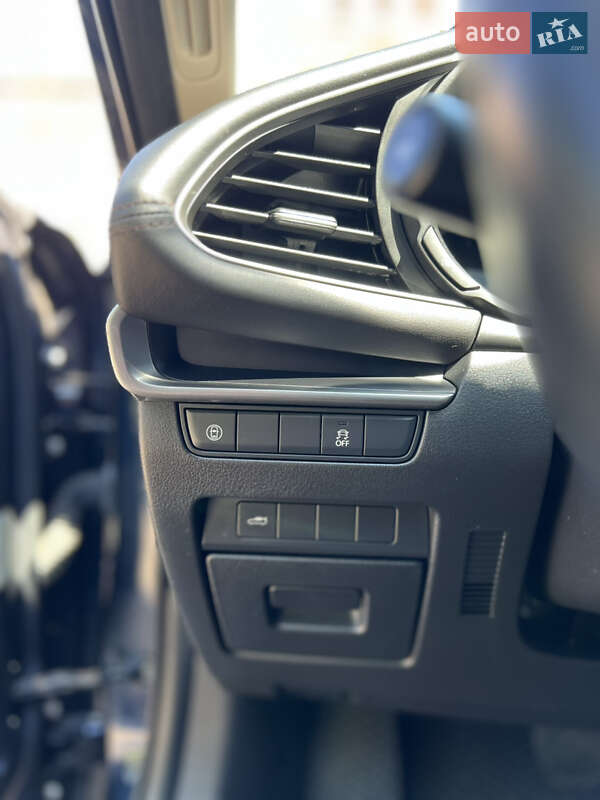 Седан Mazda 3 2020 в Миколаєві