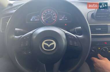 Седан Mazda 3 2013 в 