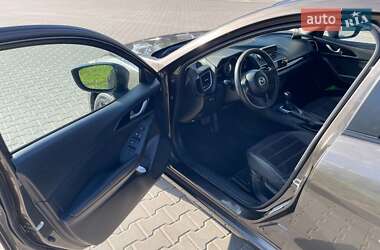 Седан Mazda 3 2013 в 