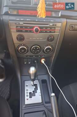 Седан Mazda 3 2007 в 