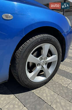 Хэтчбек Mazda 3 2005 в 
