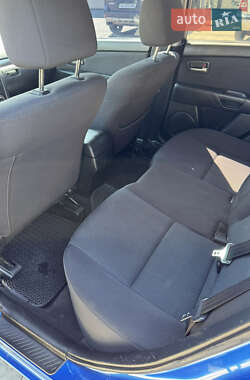Хэтчбек Mazda 3 2005 в 