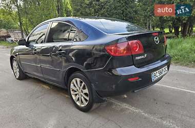 Седан Mazda 3 2004 в 