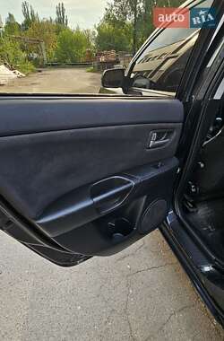 Седан Mazda 3 2004 в 
