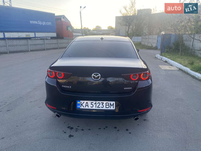 Седан Mazda 3 2019 в Василькові