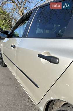 Хэтчбек Mazda 3 2006 в 