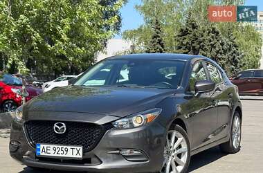 Седан Mazda 3 2017 в 