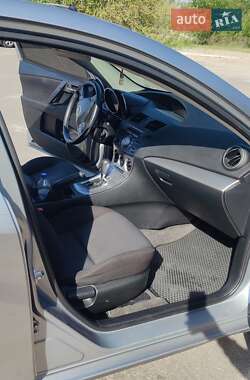 Седан Mazda 3 2011 в 