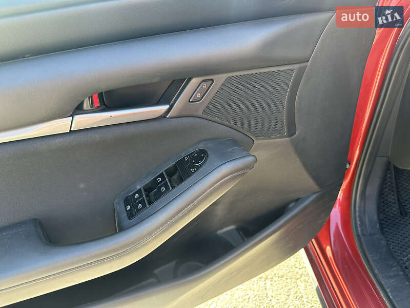 Хэтчбек Mazda 3 2019 в Броварах фото 10 Хэтчбек Mazda 3 2019 в Броварах