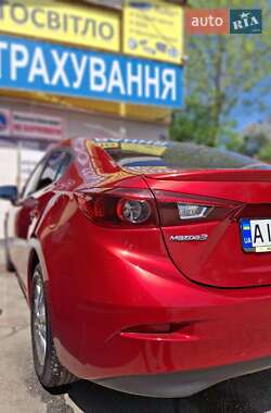Седан Mazda 3 2016 в 