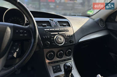 Хэтчбек Mazda 3 2009 в 