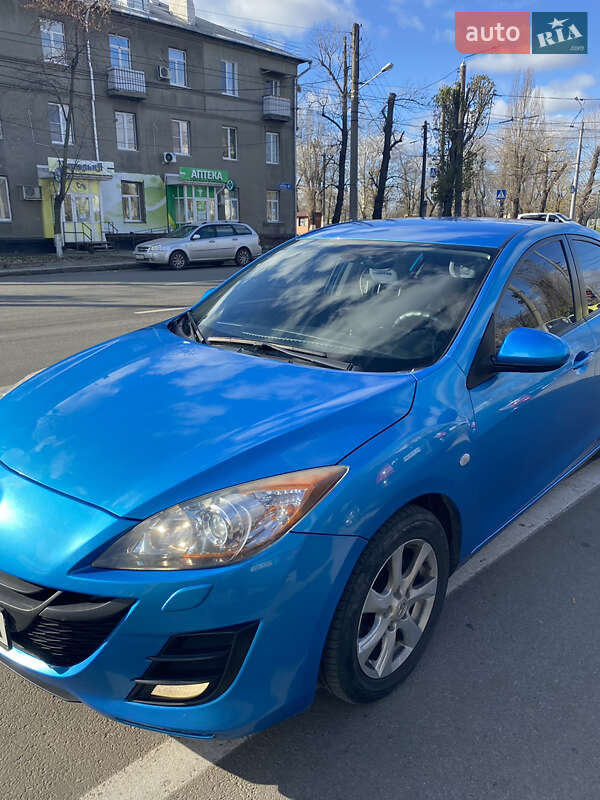 Седан Mazda 3 2010 в Харькове