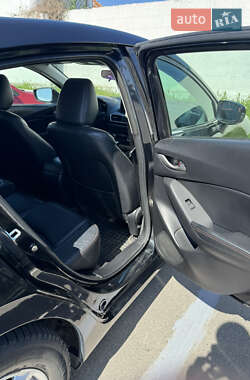 Хэтчбек Mazda 3 2014 в 