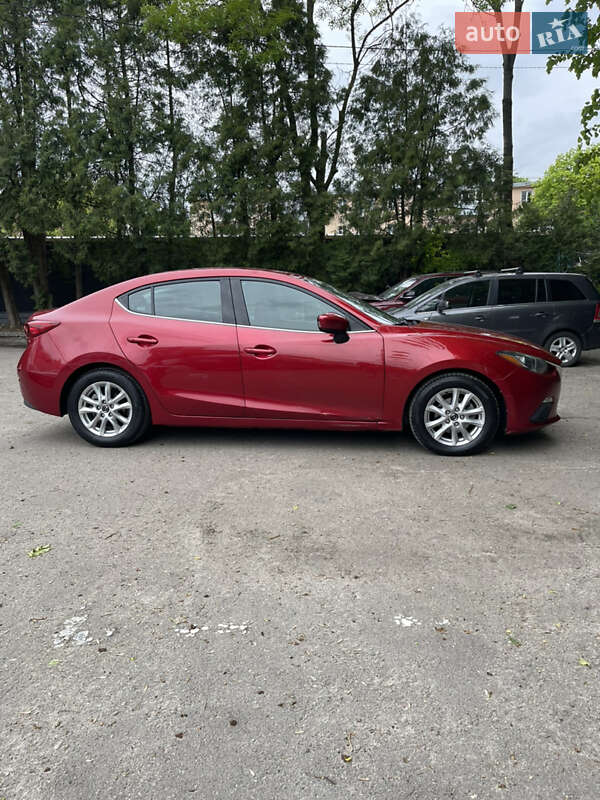 Седан Mazda 3 2015 в Львове