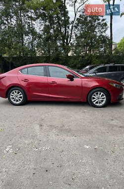 Седан Mazda 3 2015 в 