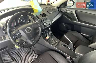 Седан Mazda 3 2011 в 
