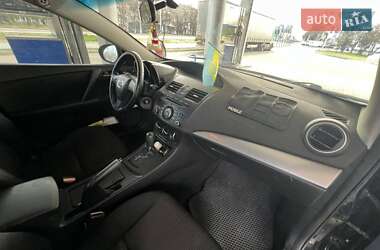 Седан Mazda 3 2011 в 