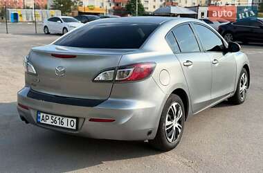Седан Mazda 3 2013 в 