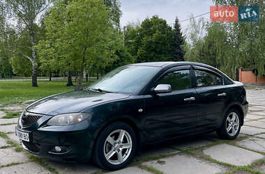 Седан Mazda 3 2004 в 