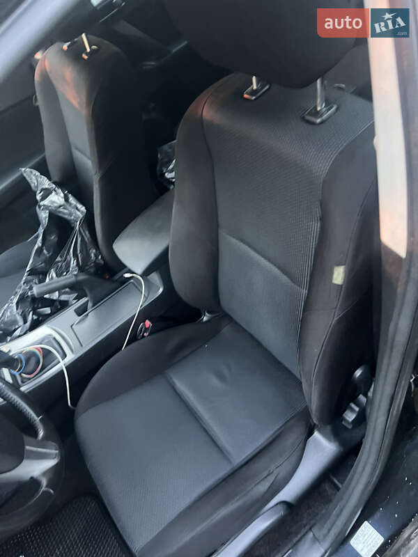 Седан Mazda 3 2010 в Дніпрі
