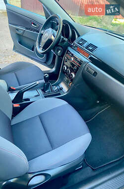 Хетчбек Mazda 3 2008 в 
