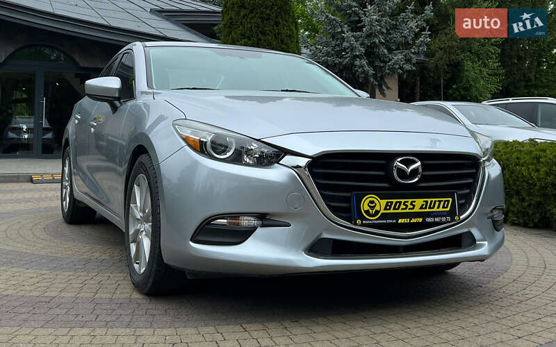 Седан Mazda 3 2016 в 