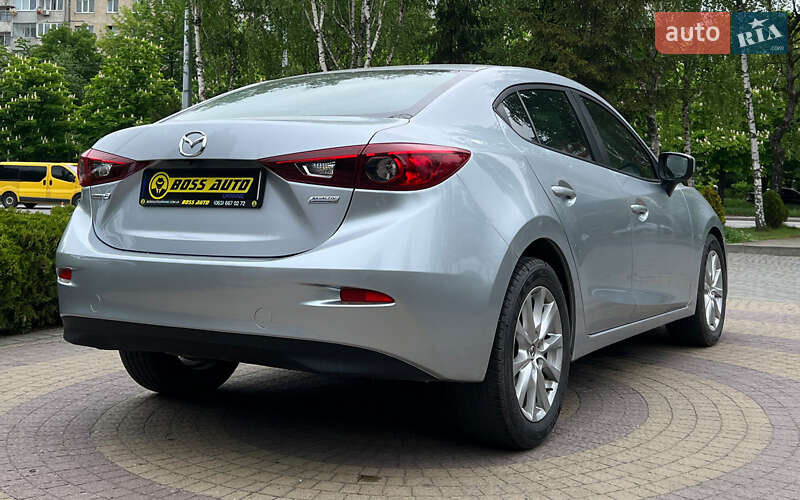 Седан Mazda 3 2016 в Львове