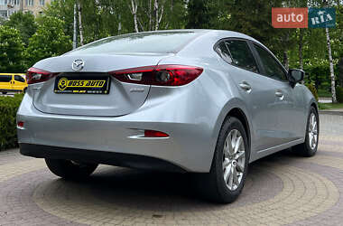 Седан Mazda 3 2016 в 