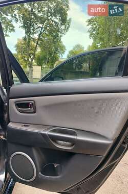 Седан Mazda 3 2006 в 