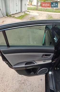 Седан Mazda 3 2006 в 