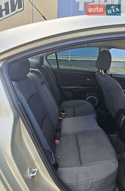 Седан Mazda 3 2009 в 