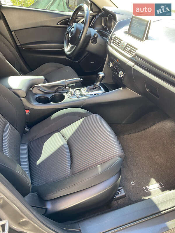 Седан Mazda 3 2013 в Киеве