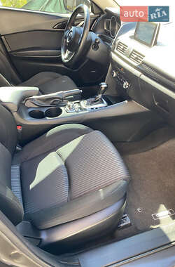 Седан Mazda 3 2013 в 