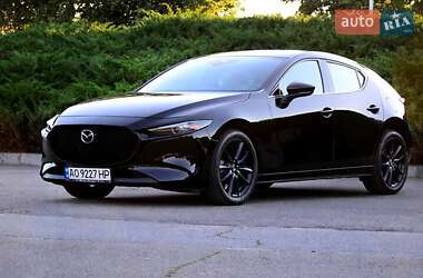 Хэтчбек Mazda 3 2019 в Киеве