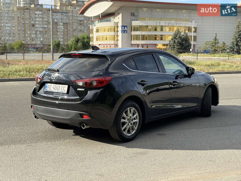 Хэтчбек Mazda 3 2013 в Киеве