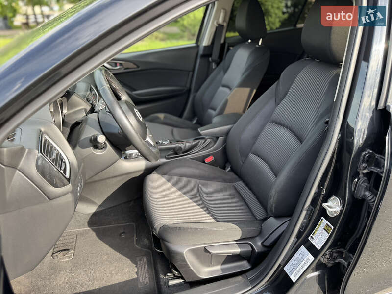 Хэтчбек Mazda 3 2013 в Киеве