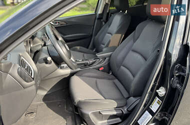 Хетчбек Mazda 3 2013 в 