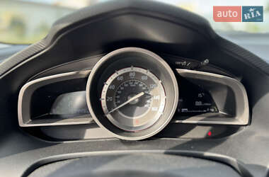 Хетчбек Mazda 3 2013 в 
