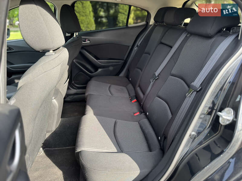 Хэтчбек Mazda 3 2013 в Киеве