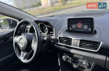 Хетчбек Mazda 3 2013 в 