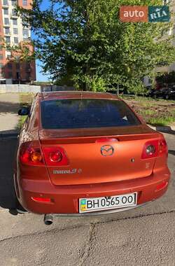 Седан Mazda 3 2004 в 