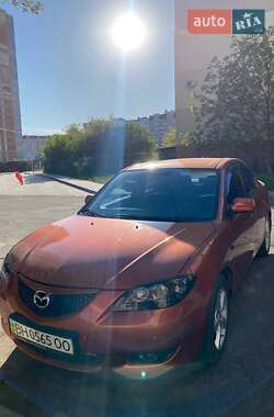 Седан Mazda 3 2004 в 