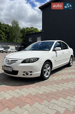 Седан Mazda 3 2005 в Киеве