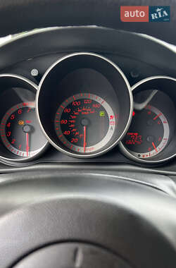 Седан Mazda 3 2005 в 