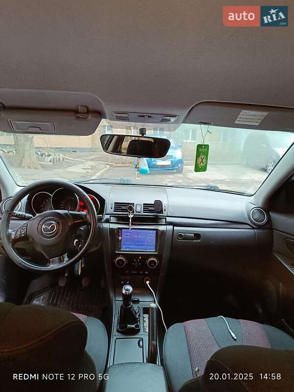 Седан Mazda 3 2005 в 