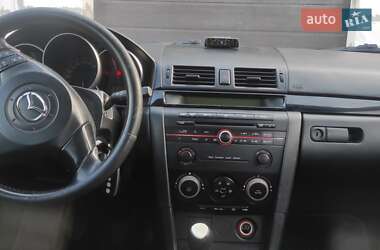 Седан Mazda 3 2006 в 