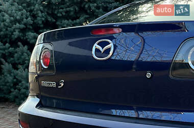Хэтчбек Mazda 3 2005 в 