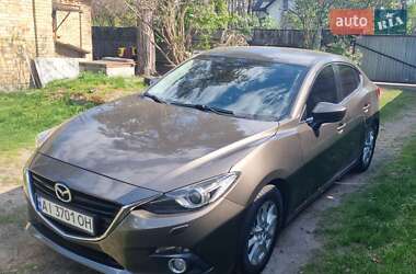 Седан Mazda 3 2014 в Киеве